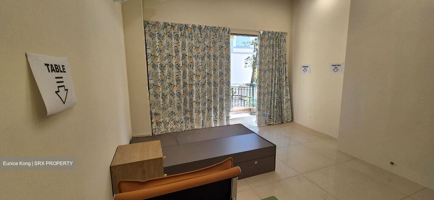 Dmanor (D16), Terrace #500029871